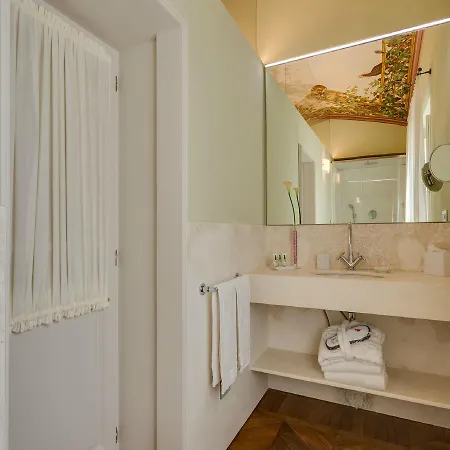 Relais Degli Angeli Residenza D'epoca Bed & Breakfast 2*